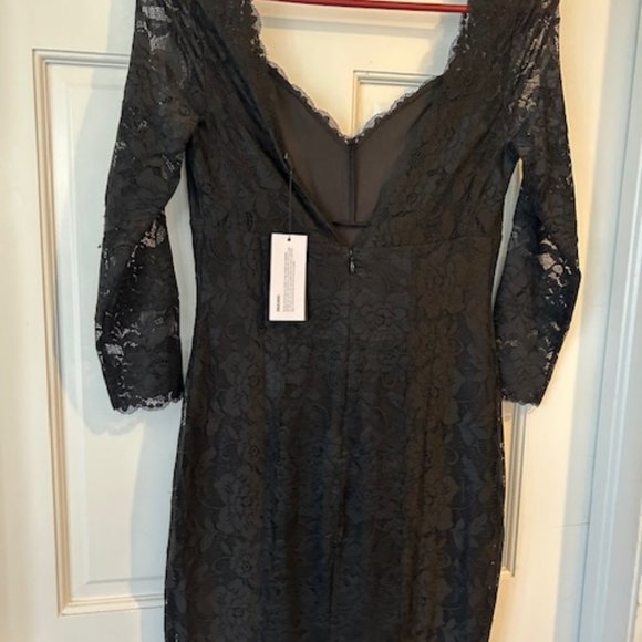 Guess. Delicate floral lace long sleeve dress. - Picture 2 of 4
